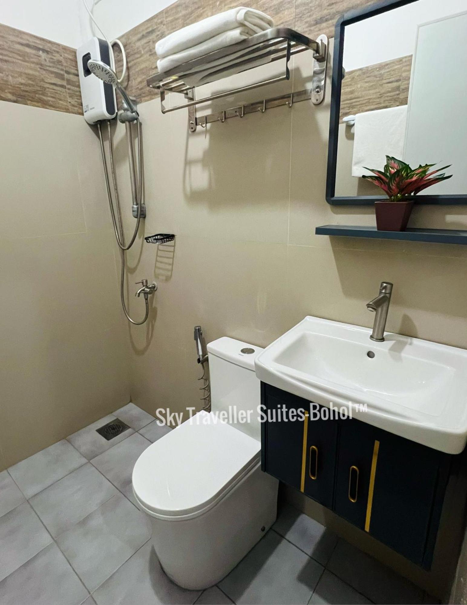 Sky Traveller Suites Панглао Экстерьер фото