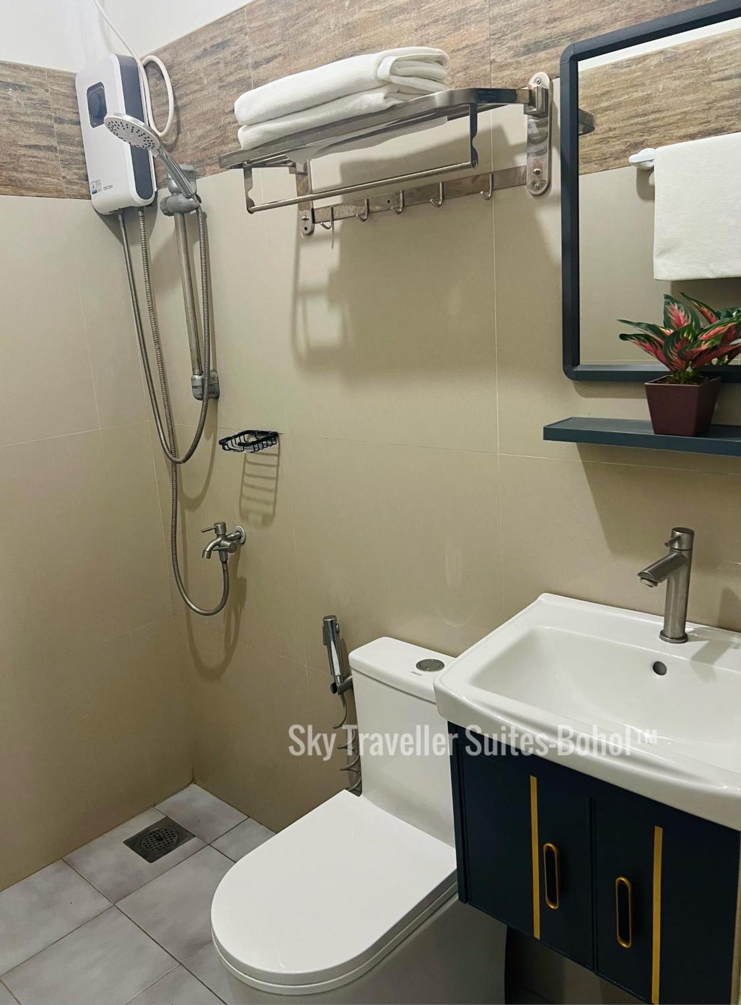 Sky Traveller Suites Панглао Экстерьер фото