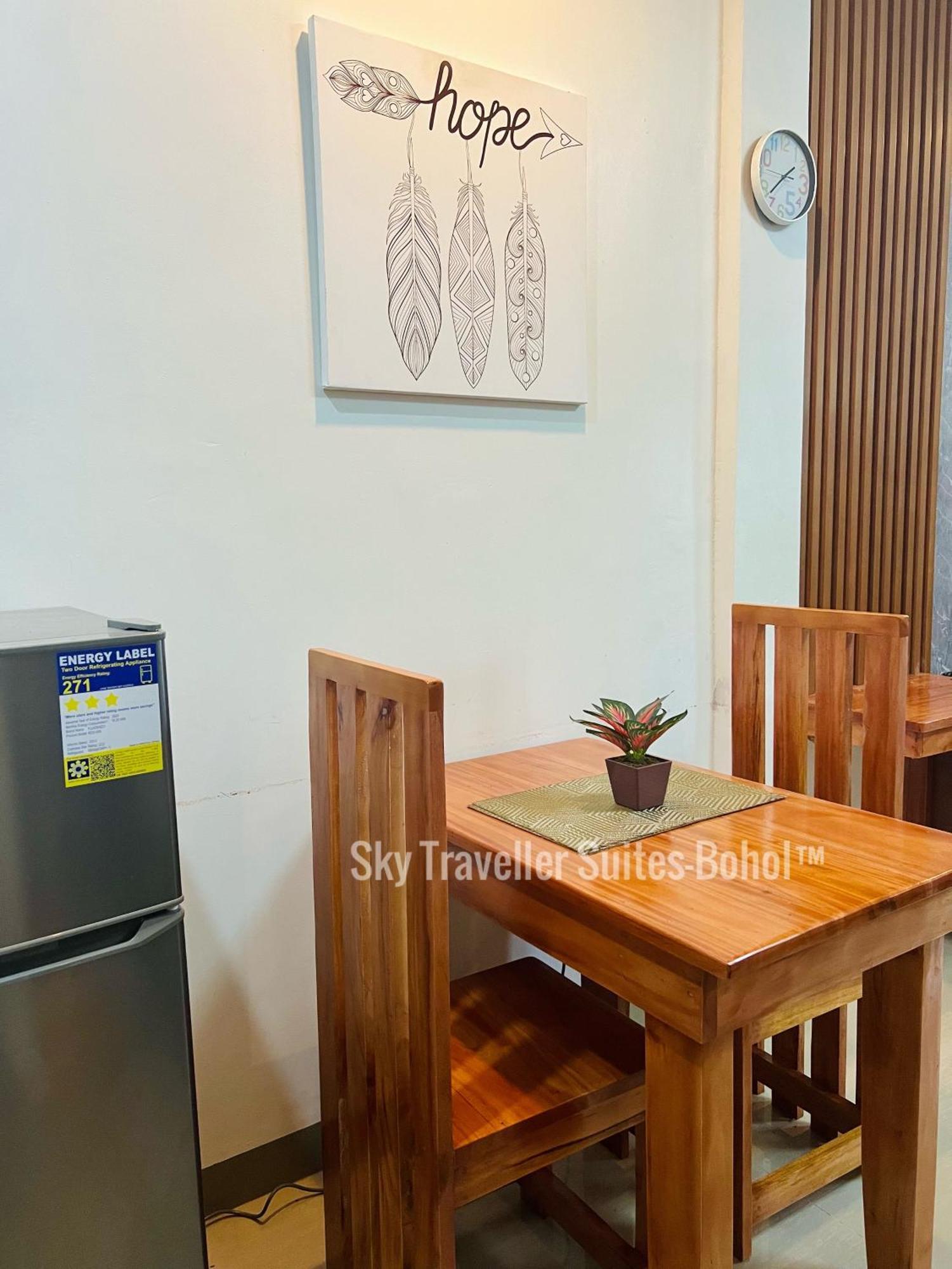 Sky Traveller Suites Панглао Экстерьер фото