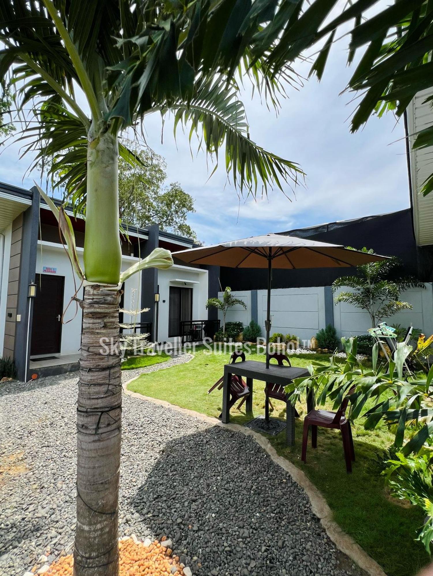 Sky Traveller Suites Панглао Экстерьер фото