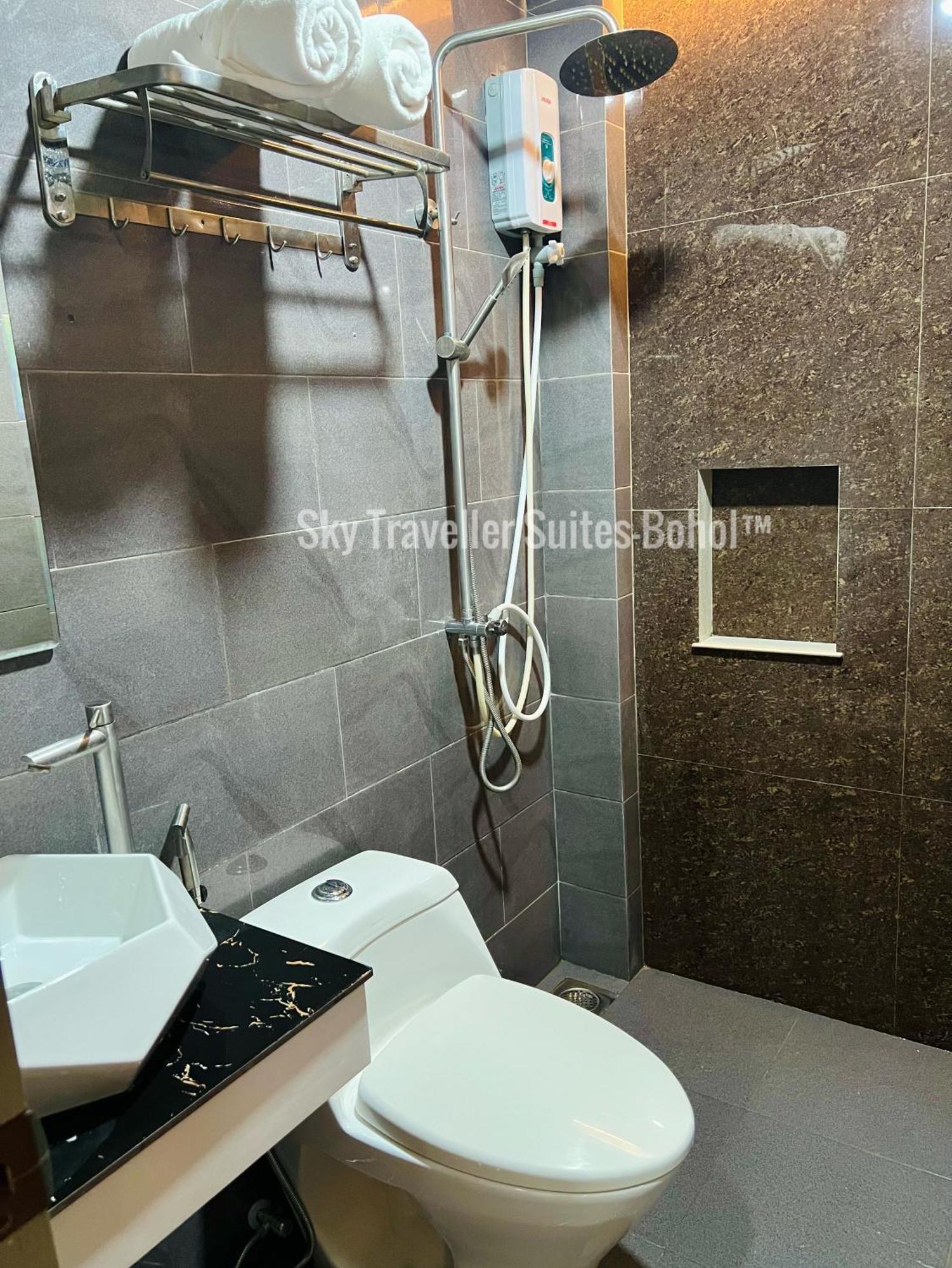 Sky Traveller Suites Панглао Экстерьер фото